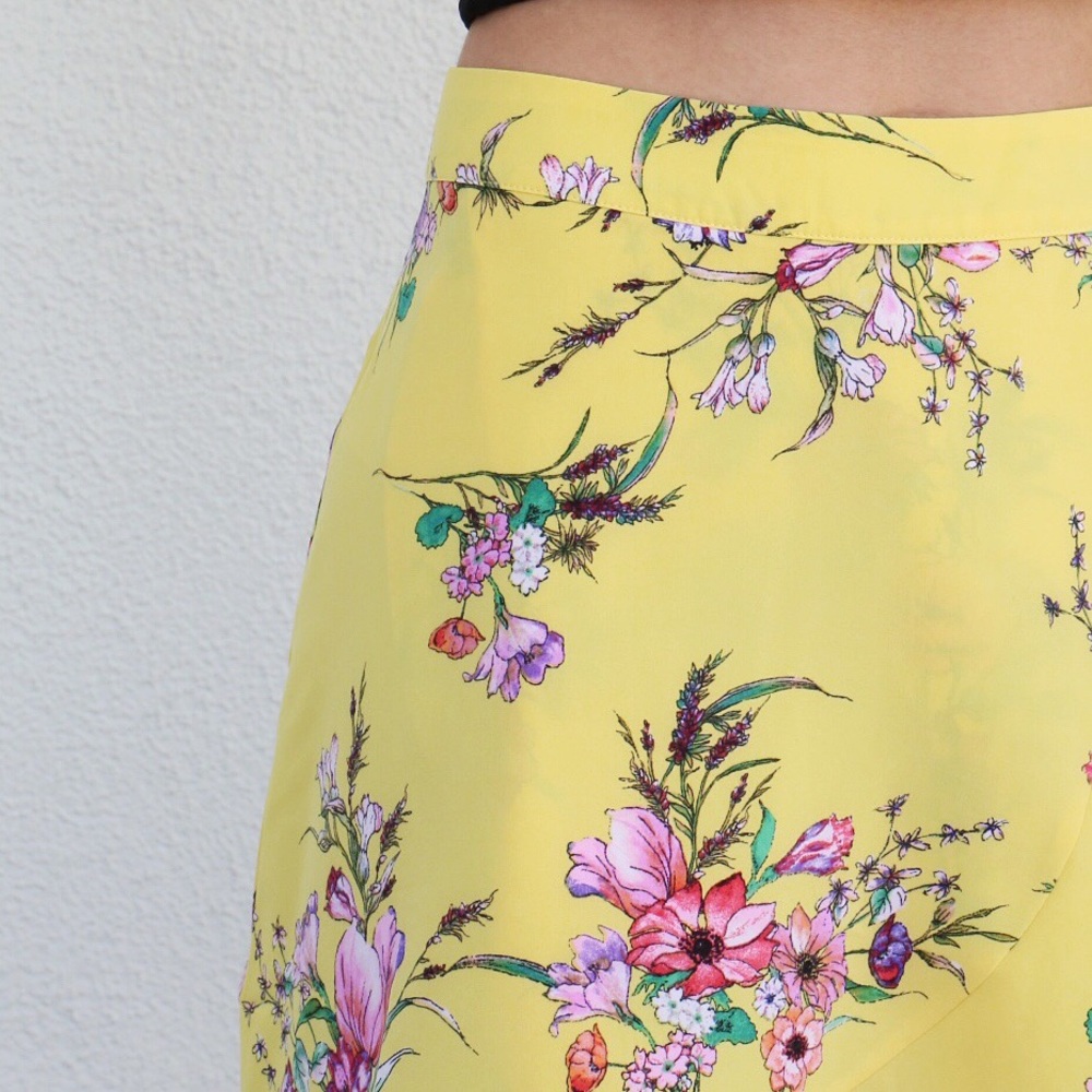 yellow floral skirt - Picture 3 of 5
